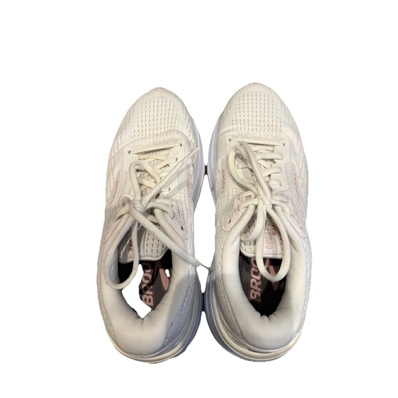 Size 9  Brooks Ghost Max 2 Wide Coconut Milk Zephyr W Running Near Mint - Picture 16 of 16